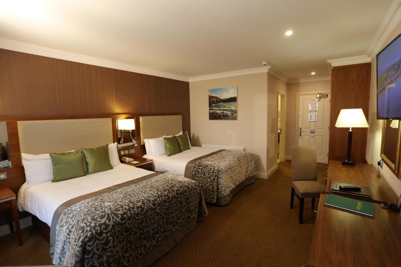 Vaughan Lodge Hotel Lahinch Exterior photo
